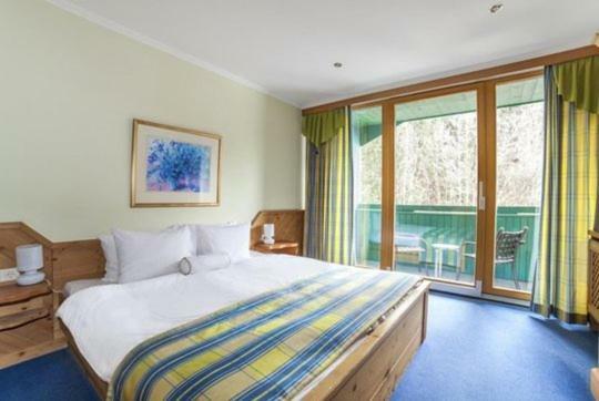 Alpine Club Hotel 4*